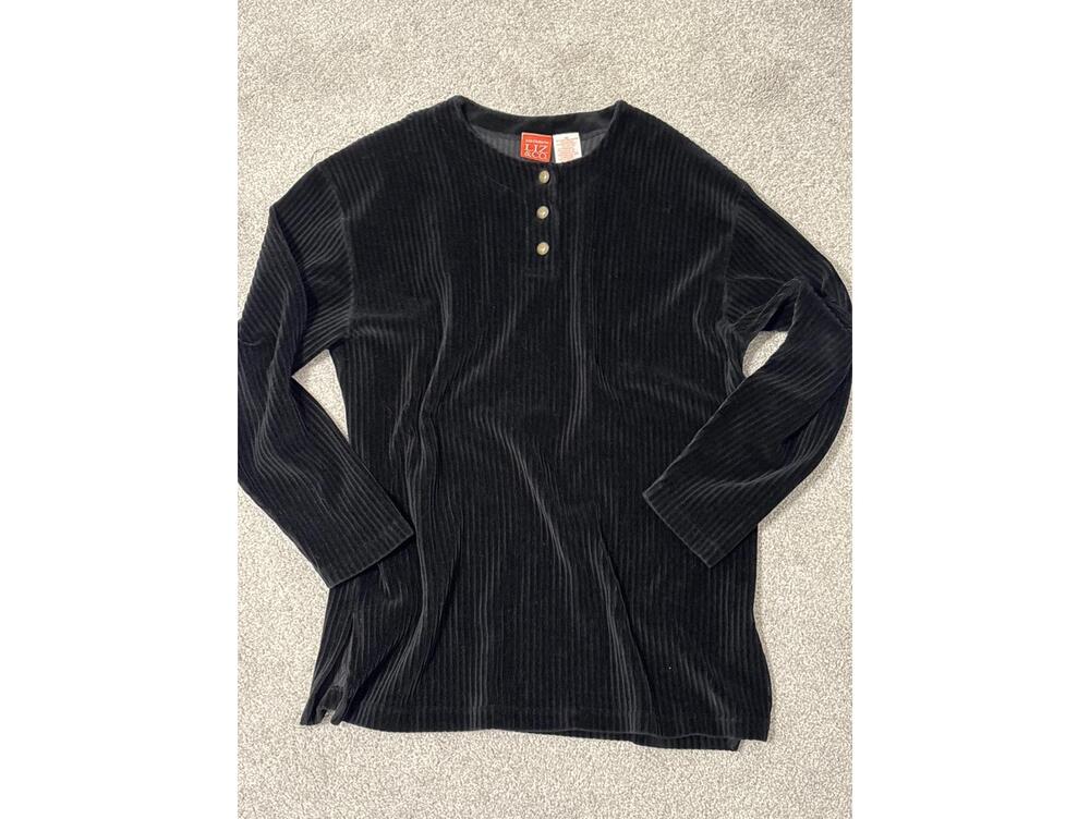Liz Claiborne Black Ribbed Velvet Long Sleeve Top with Buttons